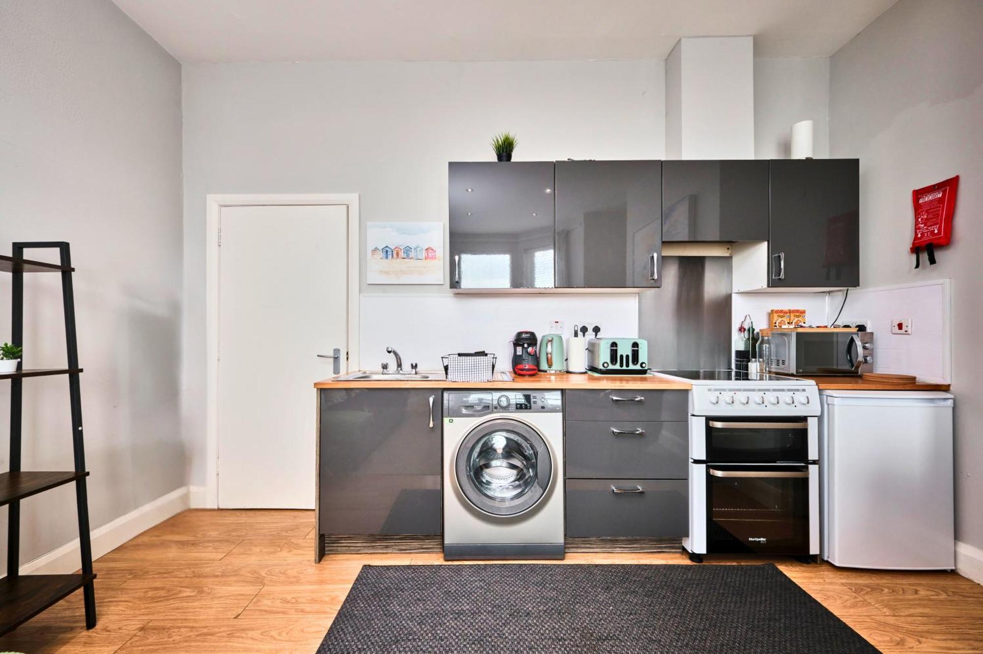 1 West Beach - Dog Friendly - Portrush By The Sea Εξωτερικό φωτογραφία